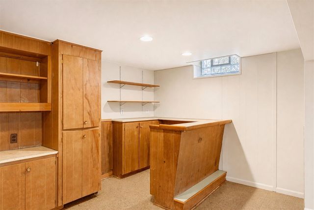 23870 Beacon Drive, Farmington, MI 48336