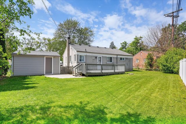 23870 Beacon Drive, Farmington, MI 48336