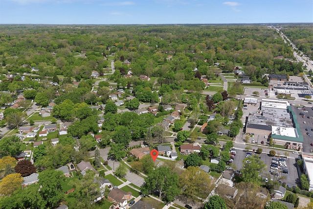 23870 Beacon Drive, Farmington, MI 48336