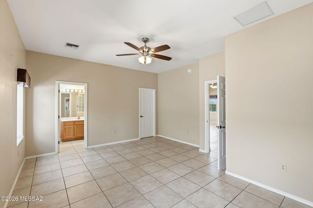 631 S Placita Plenilunio, Green Valley, AZ 85614