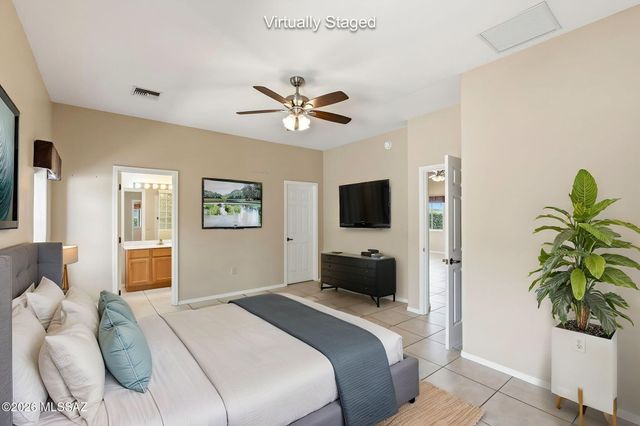 631 S Placita Plenilunio, Green Valley, AZ 85614