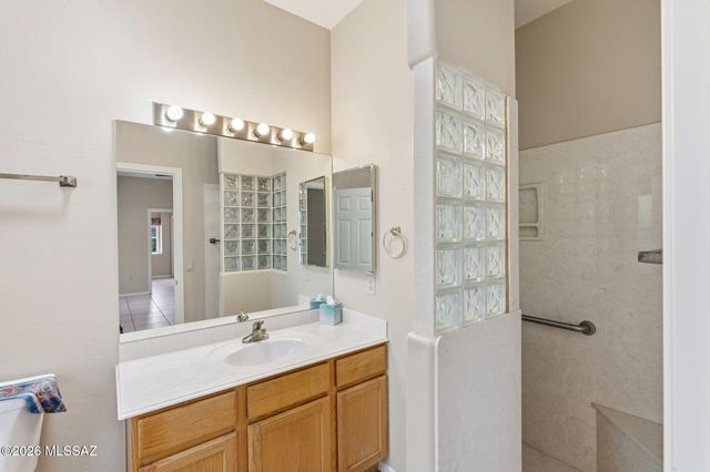 631 S Placita Plenilunio, Green Valley, AZ 85614