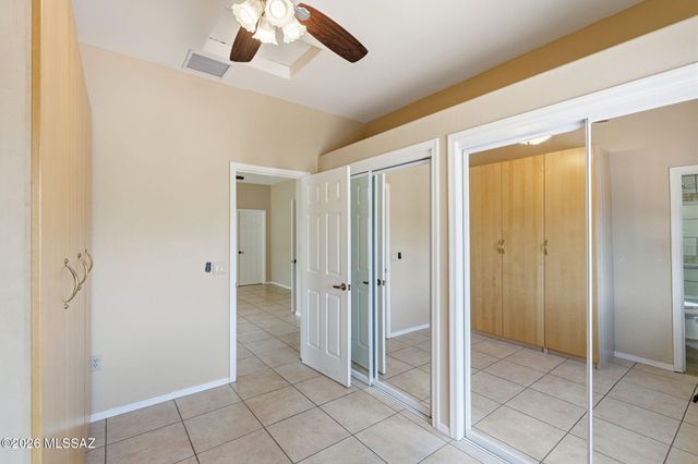 631 S Placita Plenilunio, Green Valley, AZ 85614
