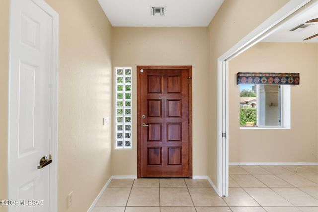 631 S Placita Plenilunio, Green Valley, AZ 85614