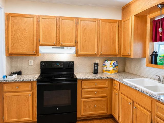 1305 Guillory St Street, Westlake, LA 70669