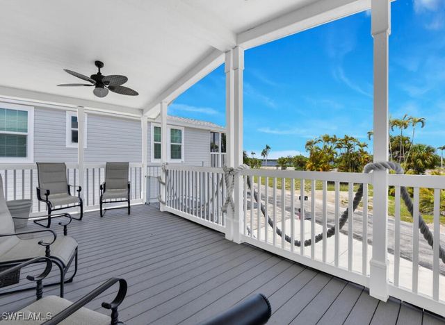 54 Oyster Bay LN, Fort Myers Beach, FL 33931