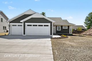 8610 Foxtail Trail, Tittabawassee Twp, MI 48623