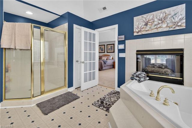6005 Lomond Drive, Summerfield, NC 27358
