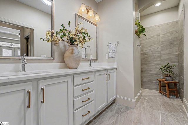 241 Courtyard Court, Greer, SC 29650