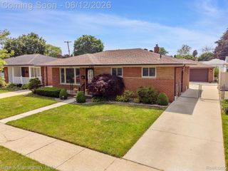 1924 Newman Street, Trenton, MI 48183