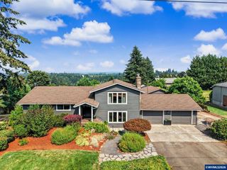 4918 Viewcrest Rd S, Salem, OR 97302