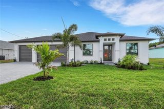 426 NW 3rd TER, Cape Coral, FL 33993
