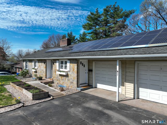 99 Sunset Ridge Drive, East Hartford, CT 06118