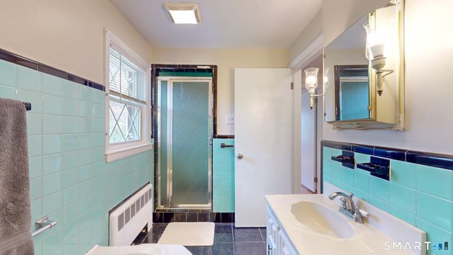 99 Sunset Ridge Drive, East Hartford, CT 06118