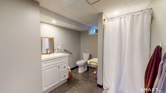 99 Sunset Ridge Drive, East Hartford, CT 06118