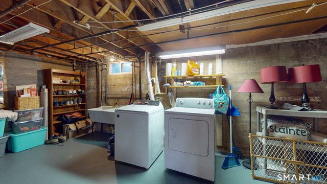 99 Sunset Ridge Drive, East Hartford, CT 06118