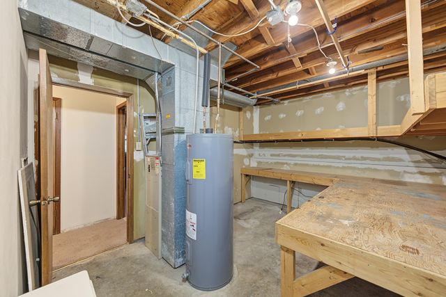 418 2nd Street SE, Bondurant, IA 50035