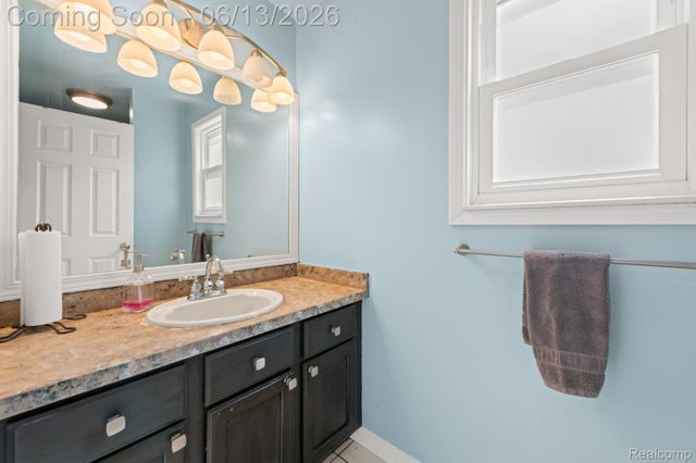 1784 Harvard Court, Oxford Charter Township, MI 48371