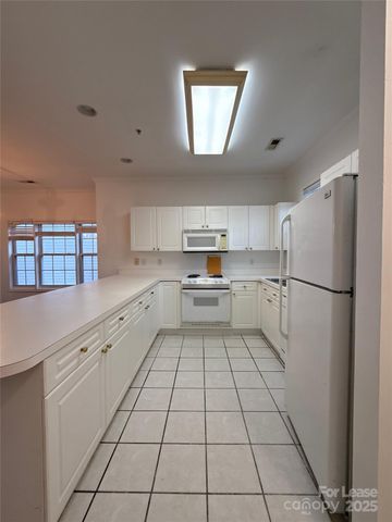 9068 Meadow Vista Road, Charlotte, NC 28213