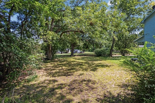 511 E Wilson Avenue, Sherman, TX 75090