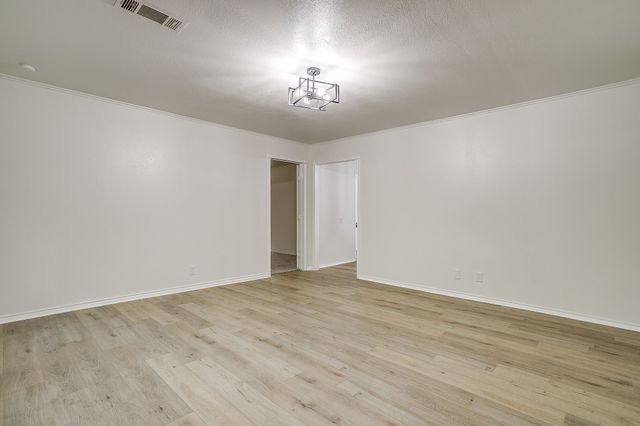 410 Case Street, Weatherford, TX 76086