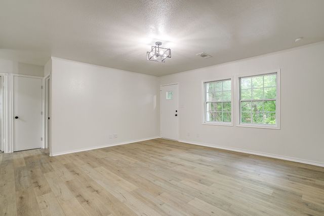 410 Case Street, Weatherford, TX 76086