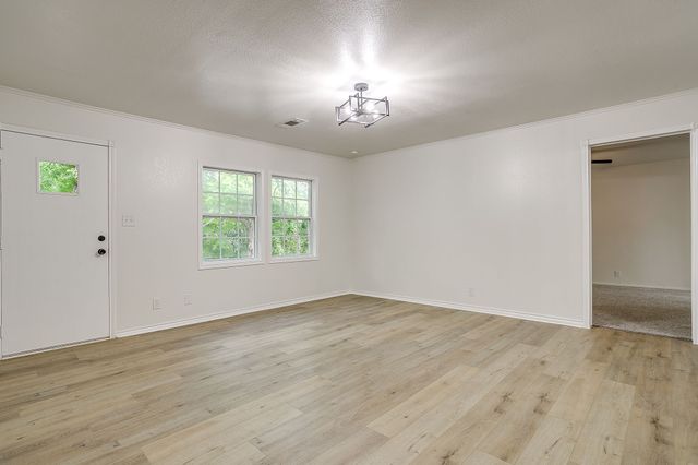 410 Case Street, Weatherford, TX 76086