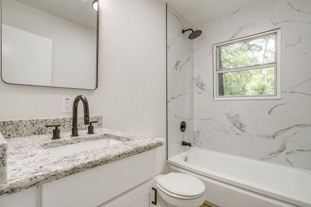 410 Case Street, Weatherford, TX 76086