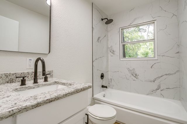 410 Case Street, Weatherford, TX 76086
