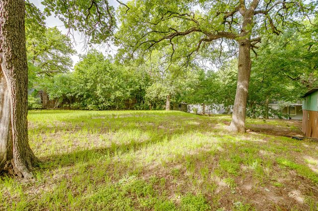 410 Case Street, Weatherford, TX 76086