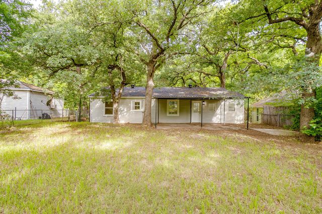 410 Case Street, Weatherford, TX 76086