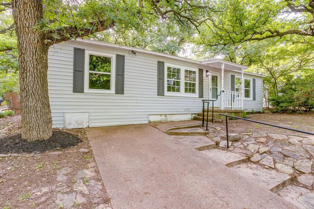 410 Case Street, Weatherford, TX 76086