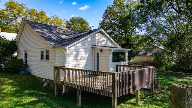 202 Barton Street, Easley, SC 29640