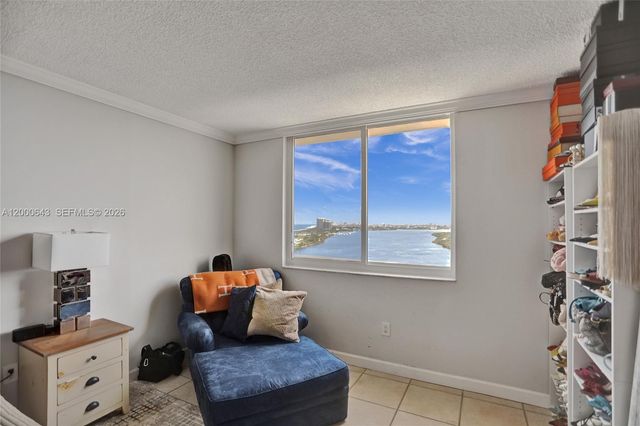 300 Bayview Drive PH10, Sunny Isles Beach, FL 33160
