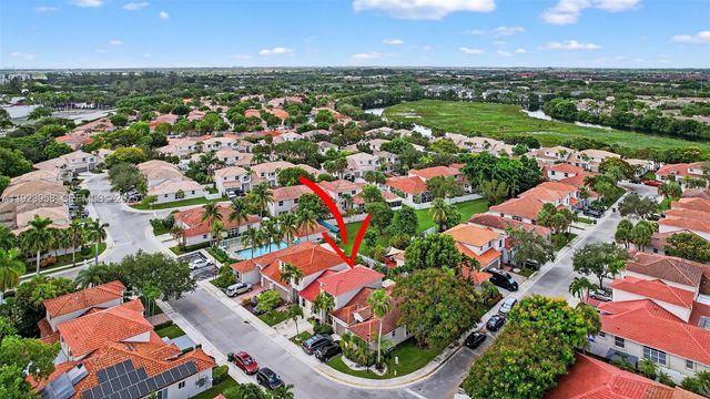 13174 NW 9th Ct, Pembroke Pines, FL 33028
