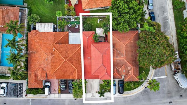 13174 NW 9th Ct, Pembroke Pines, FL 33028