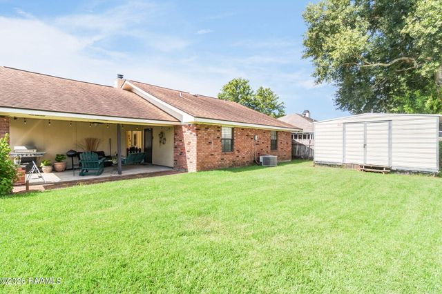 215 Sleepy Hollow Drive, Lafayette, LA 70506