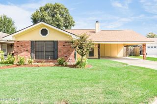 215 Sleepy Hollow Drive, Lafayette, LA 70506