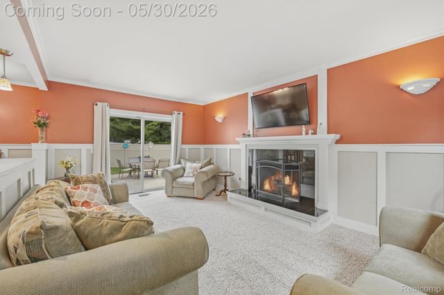 184 Carter Drive, Troy, MI 48098