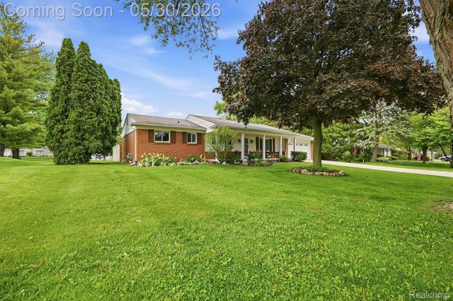 184 Carter Drive, Troy, MI 48098