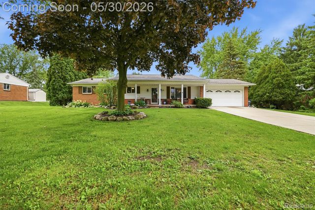 184 Carter Drive, Troy, MI 48098