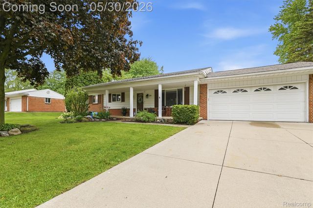 184 Carter Drive, Troy, MI 48098