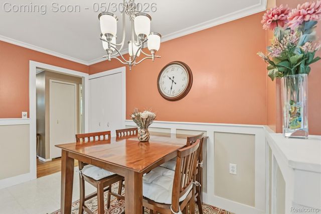 184 Carter Drive, Troy, MI 48098