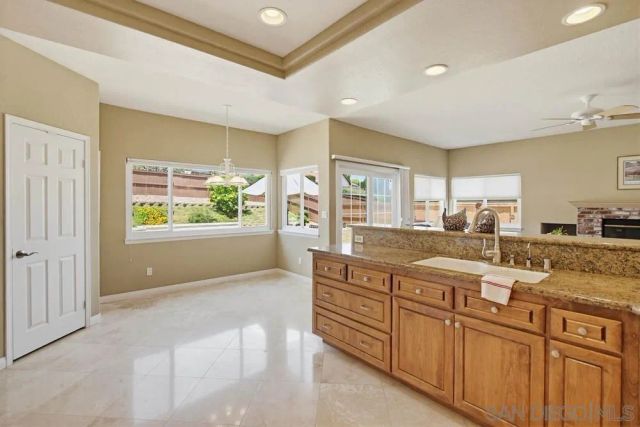 2071 Winamar, Escondido, CA 92029