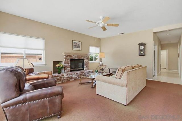 2071 Winamar, Escondido, CA 92029