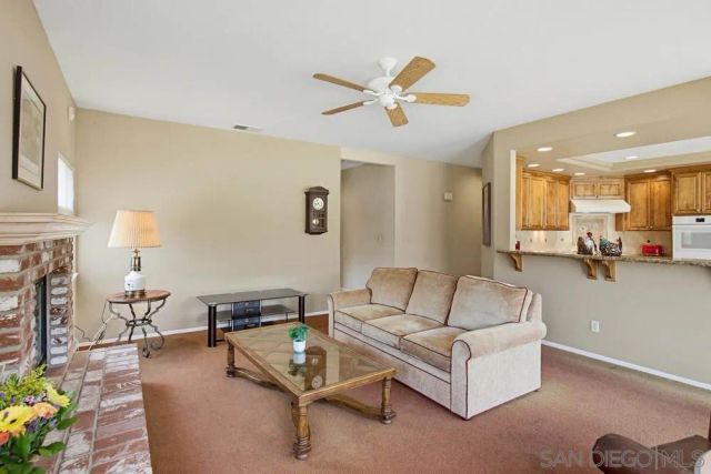 2071 Winamar, Escondido, CA 92029