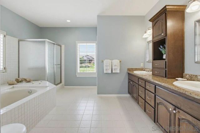 2071 Winamar, Escondido, CA 92029