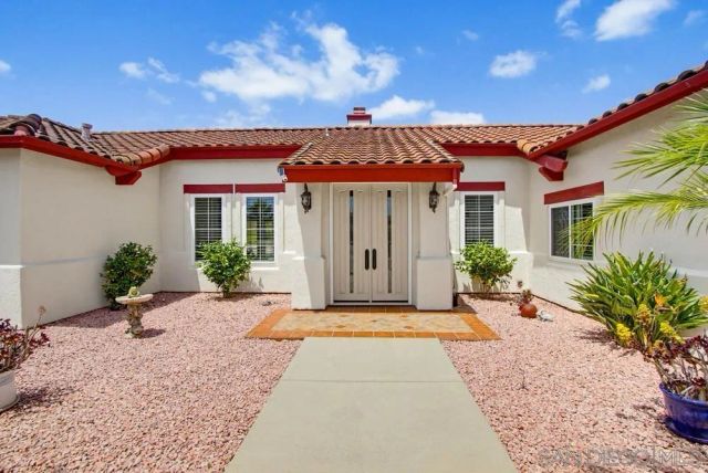 2071 Winamar, Escondido, CA 92029