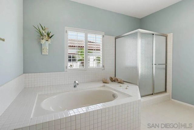 2071 Winamar, Escondido, CA 92029