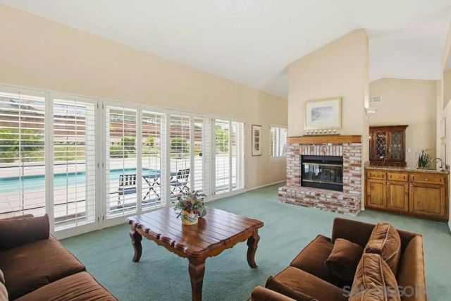 2071 Winamar, Escondido, CA 92029